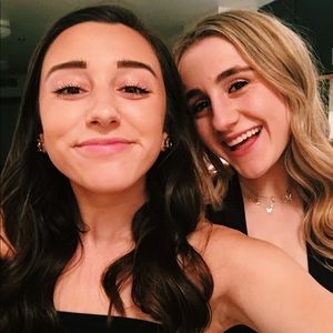 Meet your posher! :)